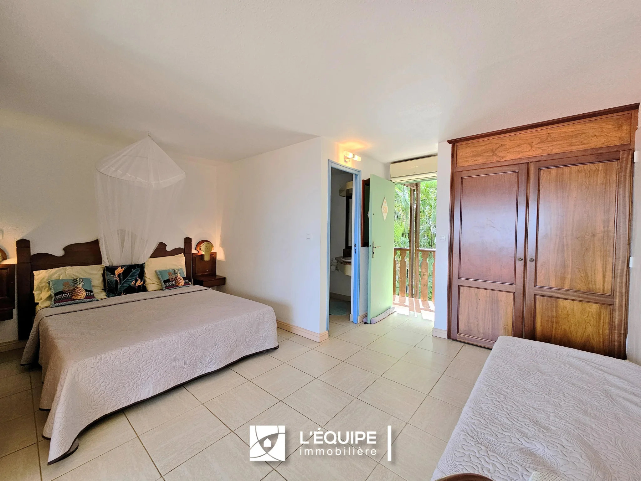 Photo 3 - Appartement à vendre - Ancien 162 000 € 1 pièces 21 m² Sainte-Anne 97227