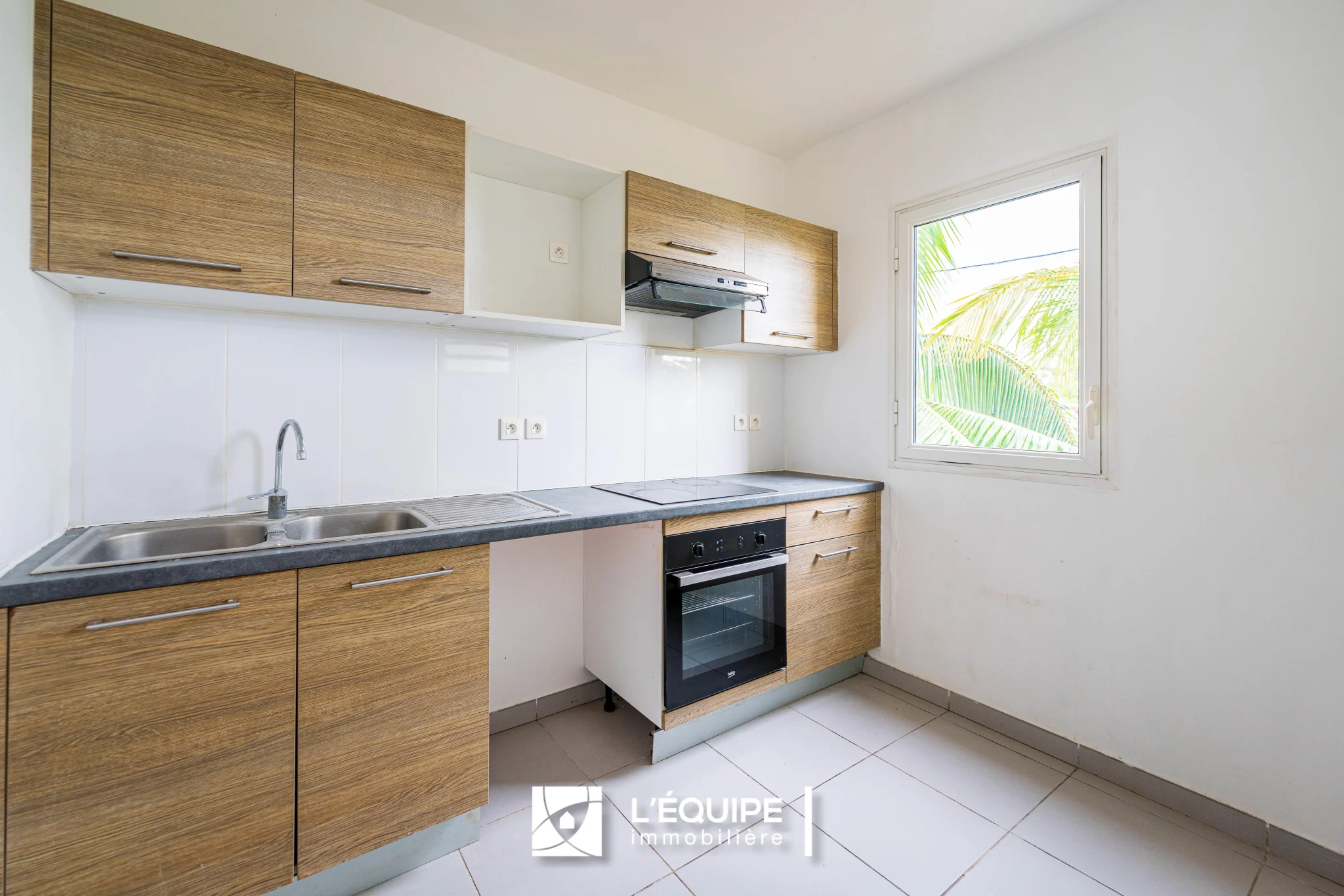 Photo 2 - Appartement à vendre - Ancien 173 000 € 4 pièces 3 chambres 74 m² Saint-Denis 97490