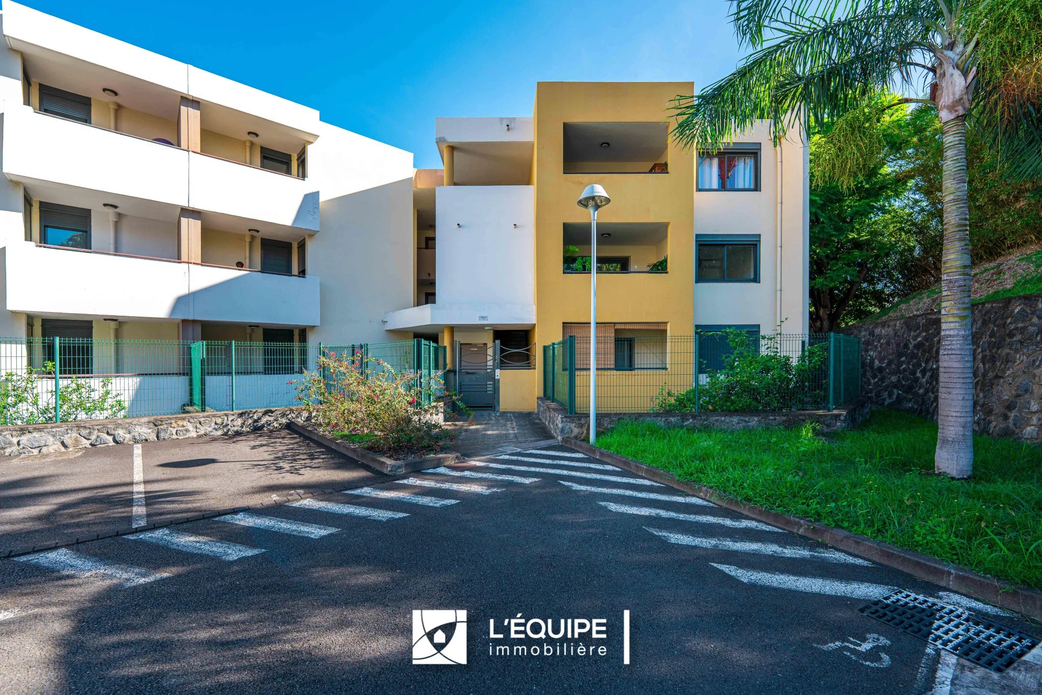 Photo 8 - Appartement à vendre - Ancien 129 600 € 2 pièces 32 m² Saint-Denis 97400