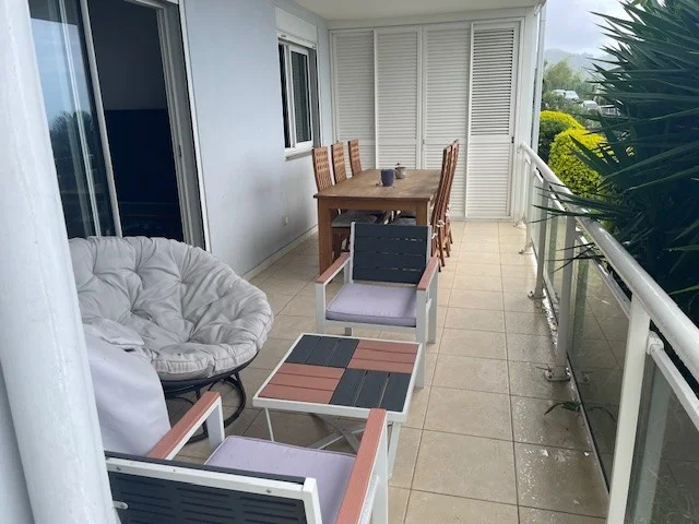 Photo 1 - Appartement à louer - Ancien 1 200 € 3 pièces 2 chambres 66.17 m² Saint-Denis 97400