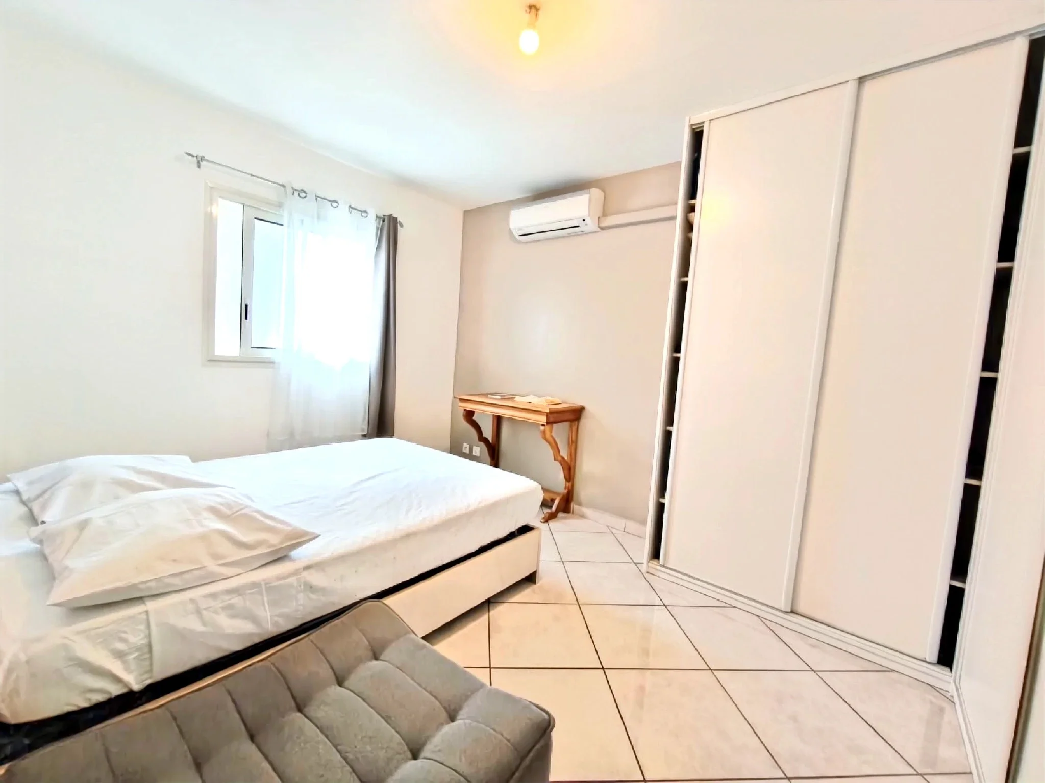 Photo 4 - Maison à vendre - Ancien 386 000 € 5 pièces 4 chambres 110 m² Saint-Pierre 97432