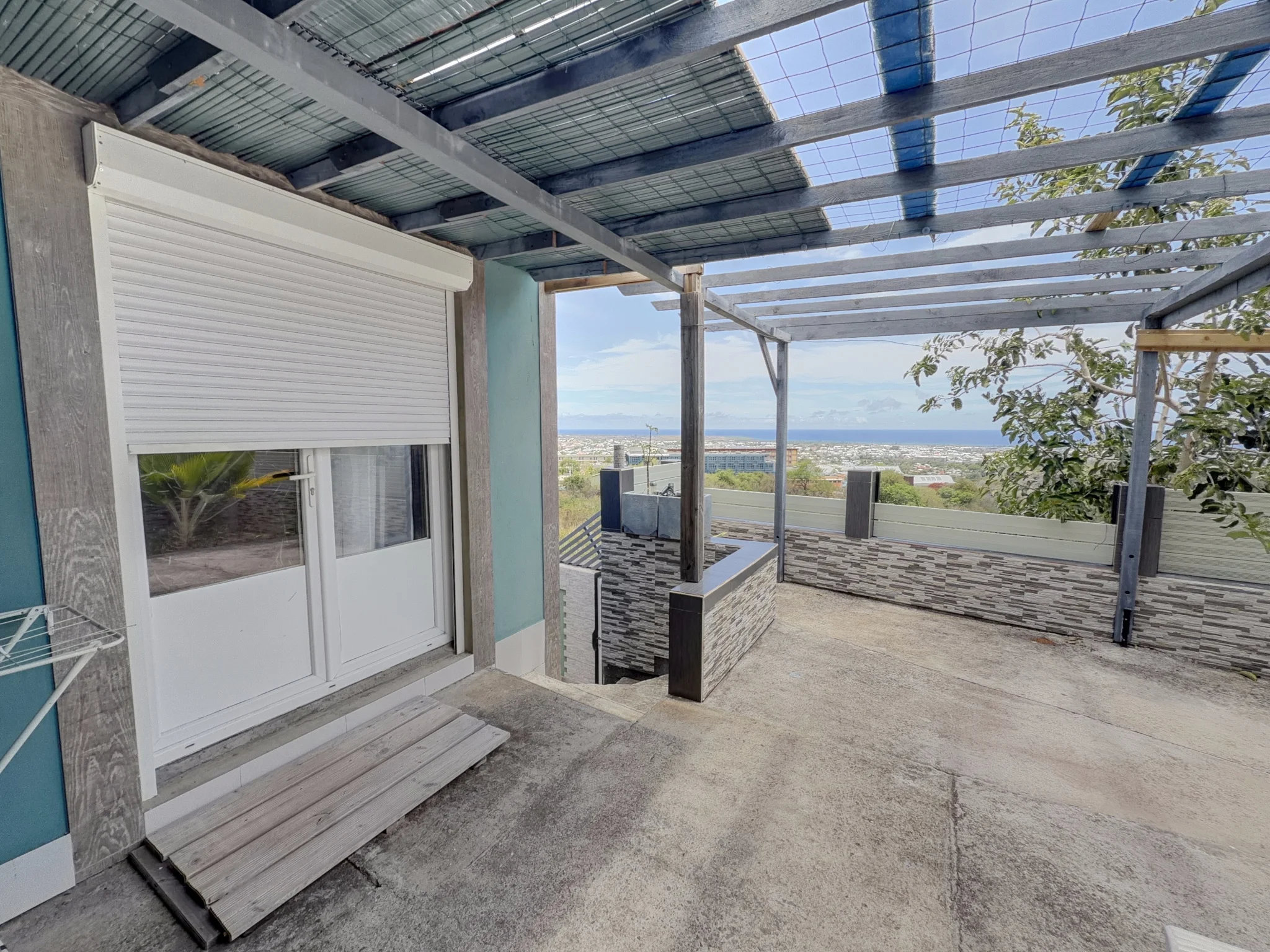 Photo 5 - Maison à vendre - Ancien 295 000 € 4 pièces 3 chambres 90 m² Saint-Louis 97450