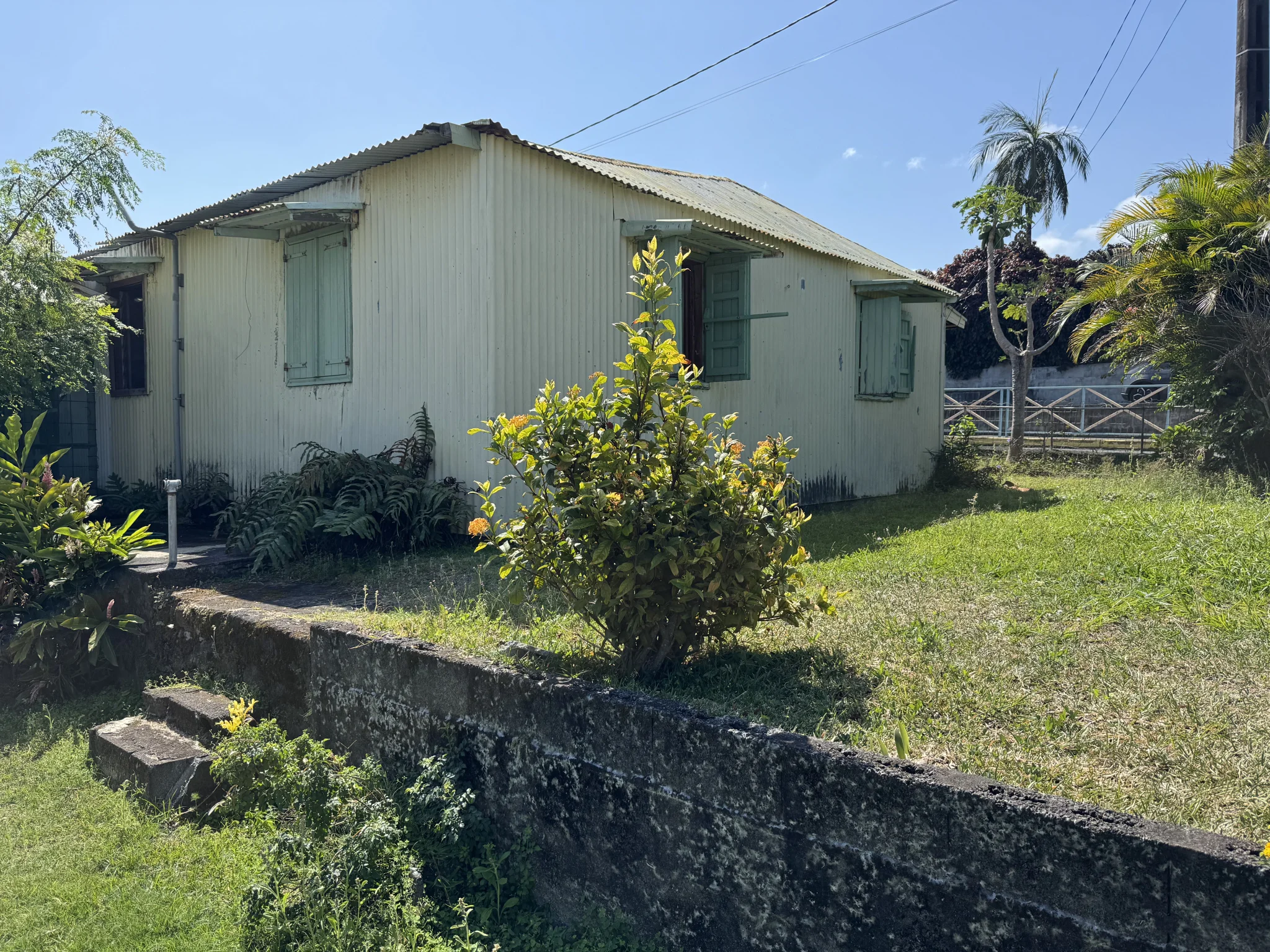 Photo 1 - Maison à vendre - Ancien 135 000 € 4 pièces 3 chambres 77 m² Saint-Joseph 97480