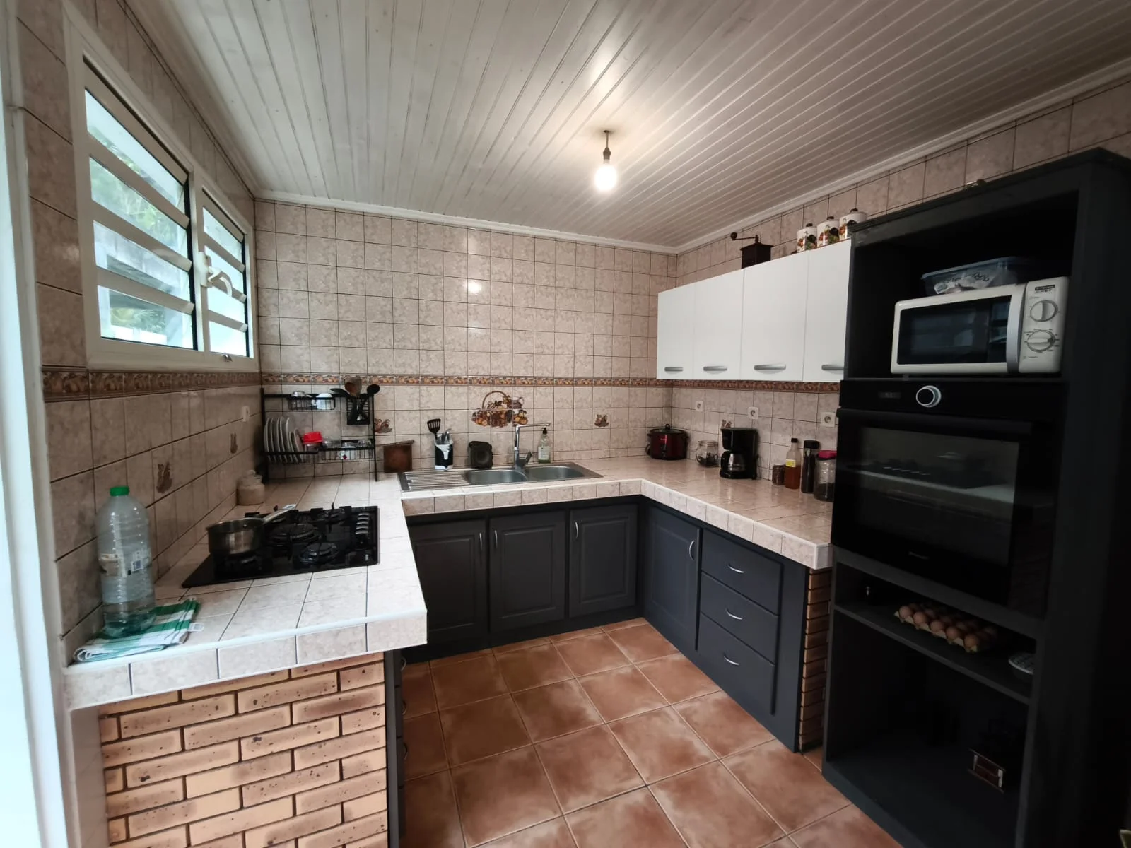 Photo 2 - Maison à vendre - Ancien 199 900 € 4 pièces 3 chambres 101 m² Saint-Louis 97421