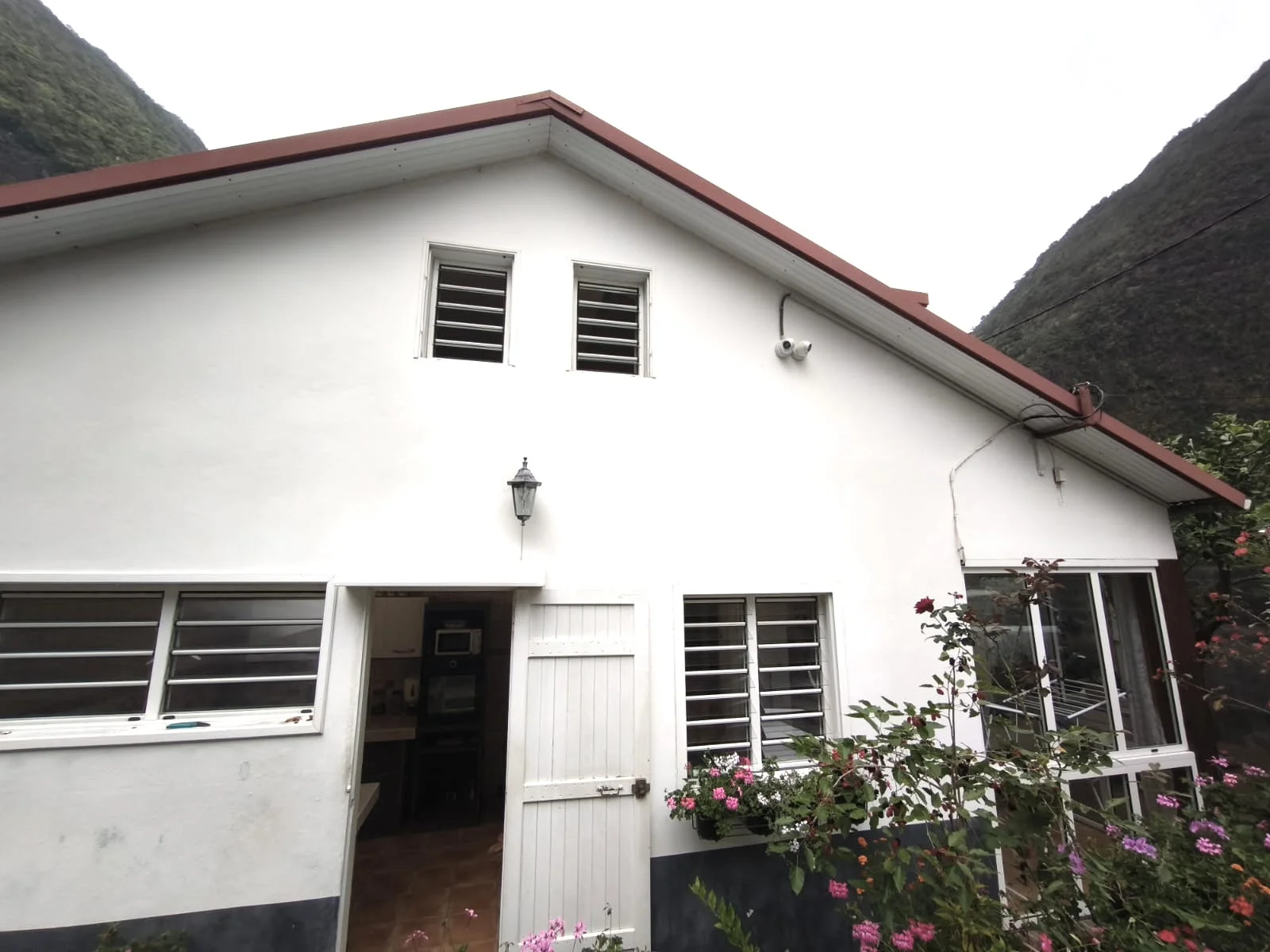 Photo 8 - Maison à vendre - Ancien 199 900 € 4 pièces 3 chambres 101 m² Saint-Louis 97421