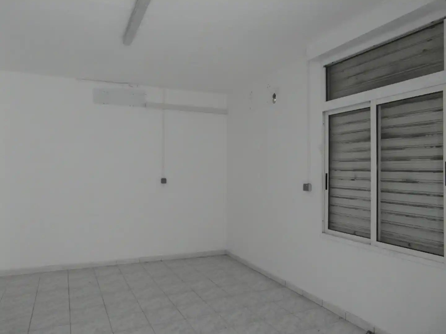 Photo 4 - Local / Bureaux à louer - Ancien 2 334 € 136 m² Saint-Denis 97400