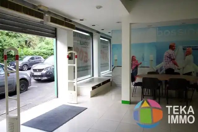 Photo 2 - Local / Bureaux à louer - Ancien 3 100 € 1 pièces Saint-André 97440