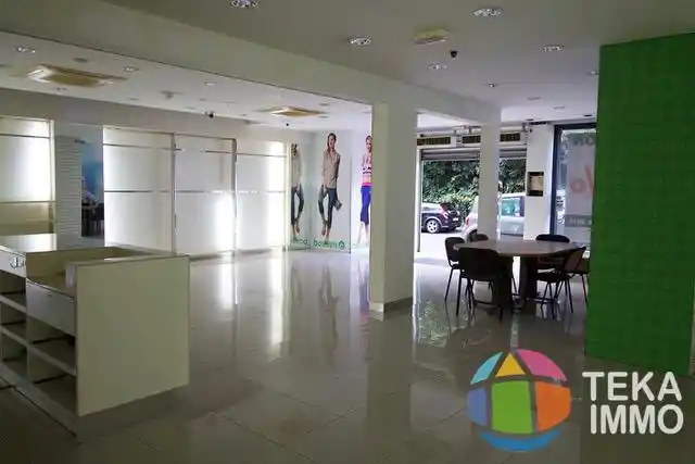 Photo 3 - Local / Bureaux à louer - Ancien 3 100 € 1 pièces Saint-André 97440