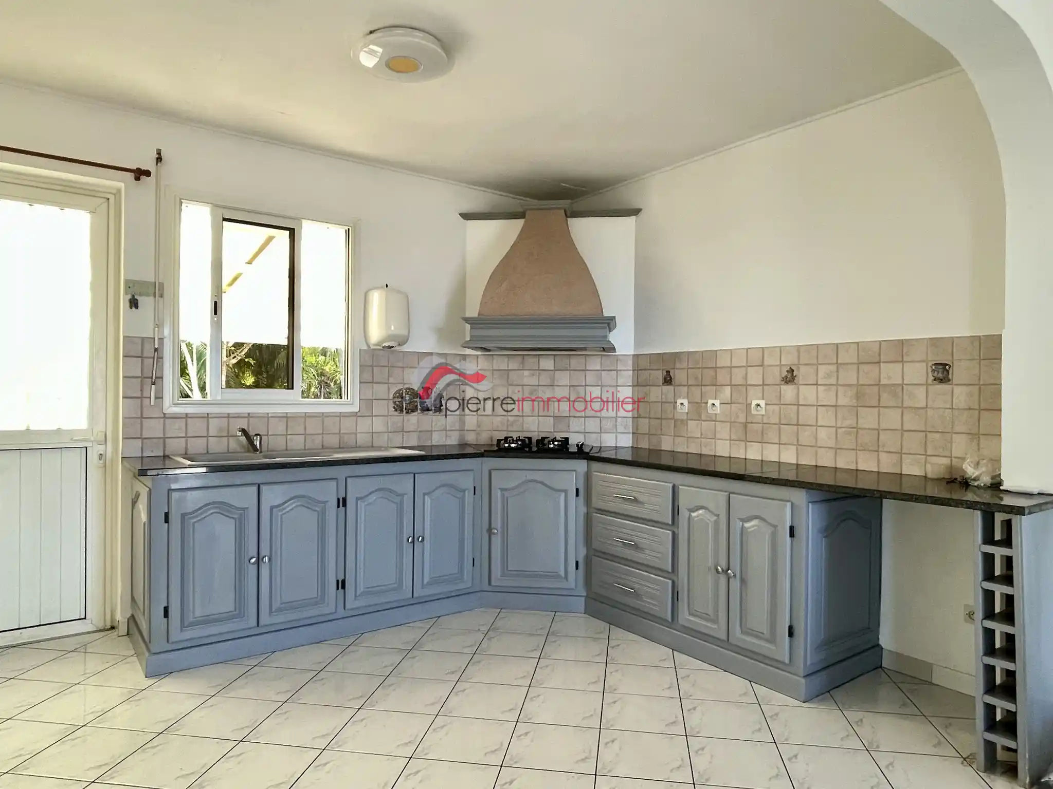 Photo 3 - Maison à louer - Ancien 1 100 € 5 pièces 4 chambres 113 m² Saint-Joseph 97480