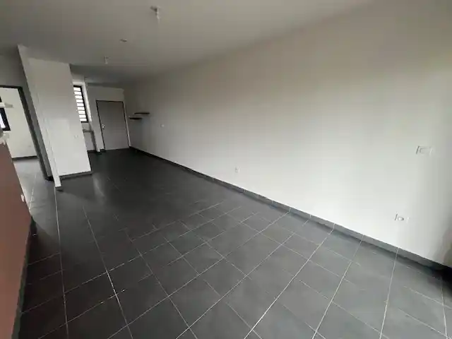 Photo 3 - Appartement à vendre - Ancien 181 365 € 3 pièces 2 chambres 58.21 m² Sainte-Marie 97438