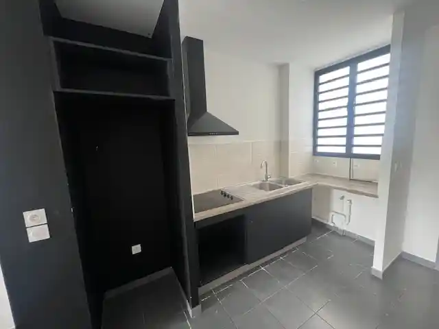 Photo 4 - Appartement à vendre - Ancien 181 365 € 3 pièces 2 chambres 58.21 m² Sainte-Marie 97438