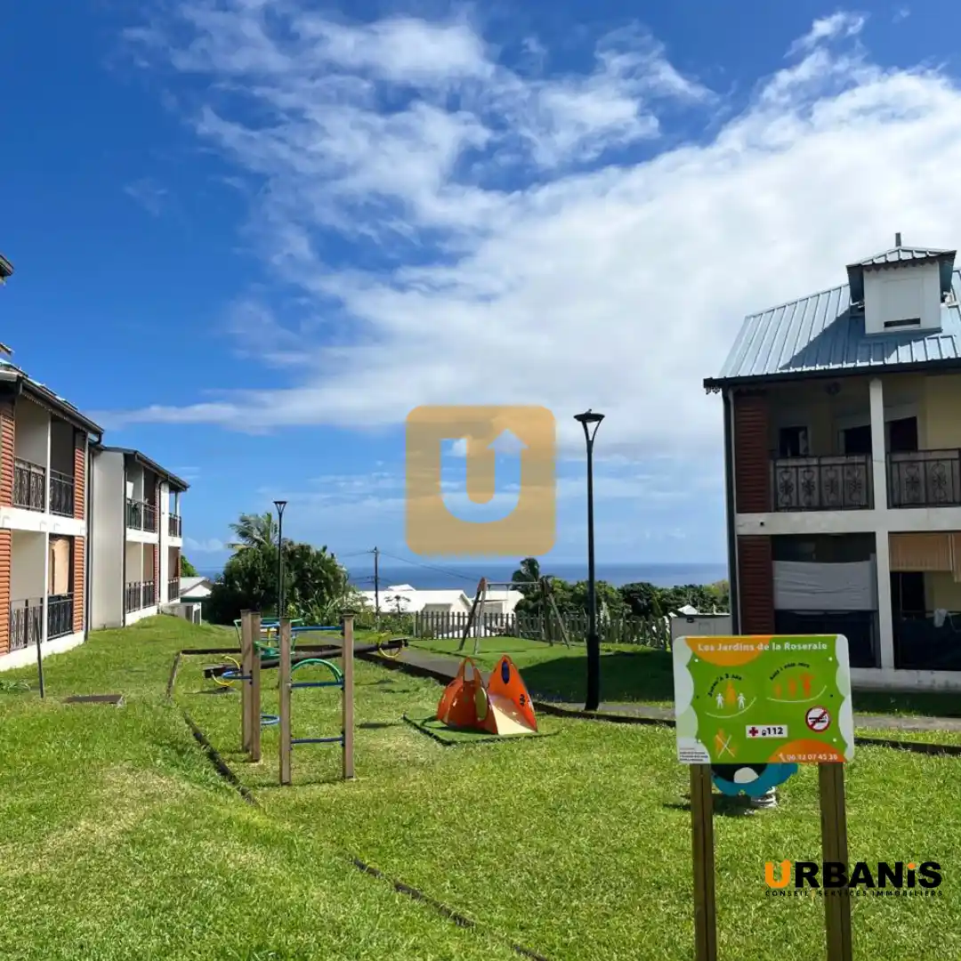 Photo 2 - Appartement à vendre - Ancien 99 000 € 2 pièces 1 chambres 44.2 m² Saint-Denis Sainte-clotilde 97490