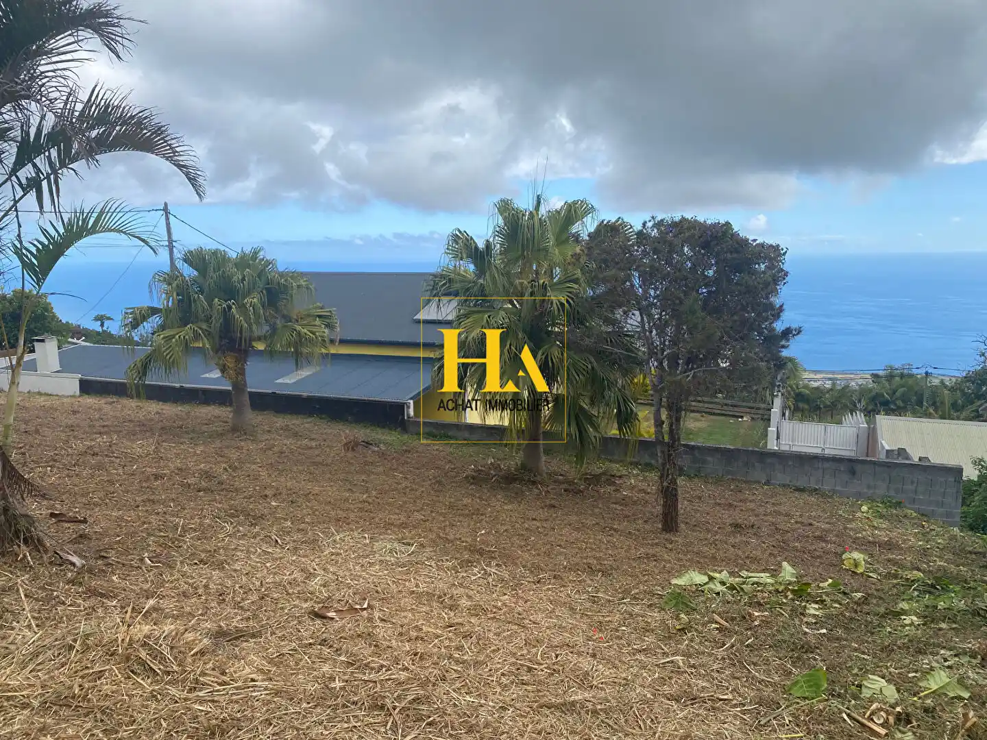 Photo 1 - Terrain à vendre - Ancien 110 000 € 586 m² Saint-Leu 97424