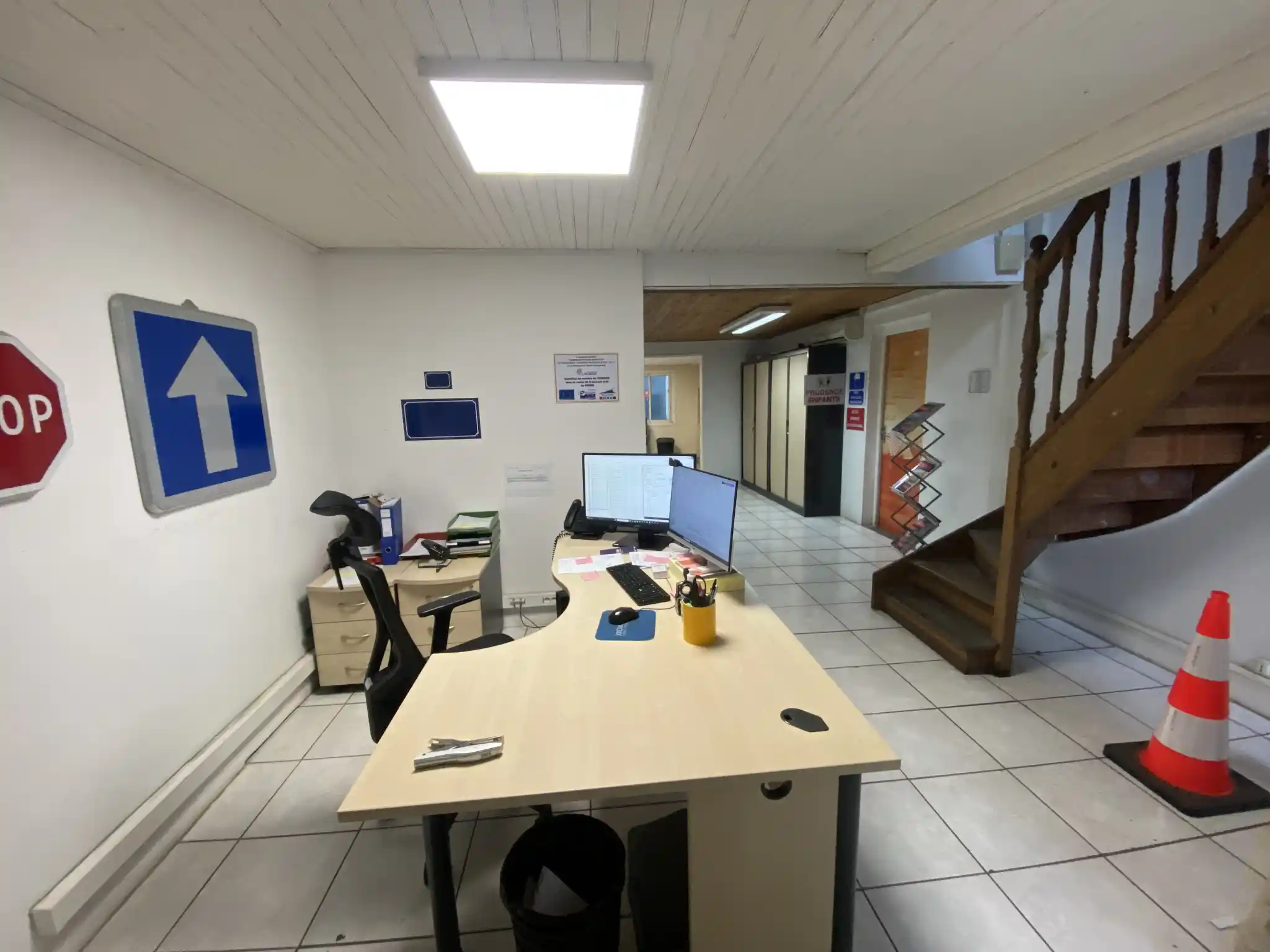 Photo 4 - Local / Bureaux à louer - Ancien 2 250 € 140 m² Le Port 97420