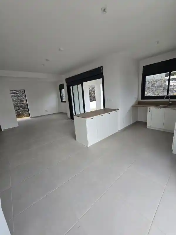 Photo 3 - Maison à louer - Ancien 1 700 € 5 pièces 108 m² La Possession 97419