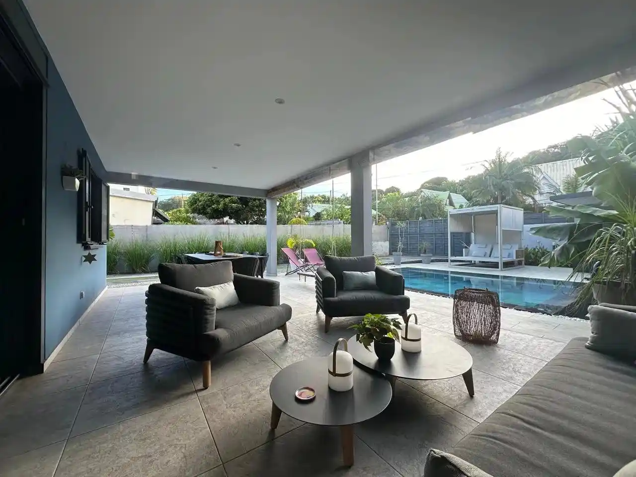 Photo 2 - Maison à vendre - Ancien 439 000 € 5 pièces 4 chambres 114 m² Entre-Deux 97414