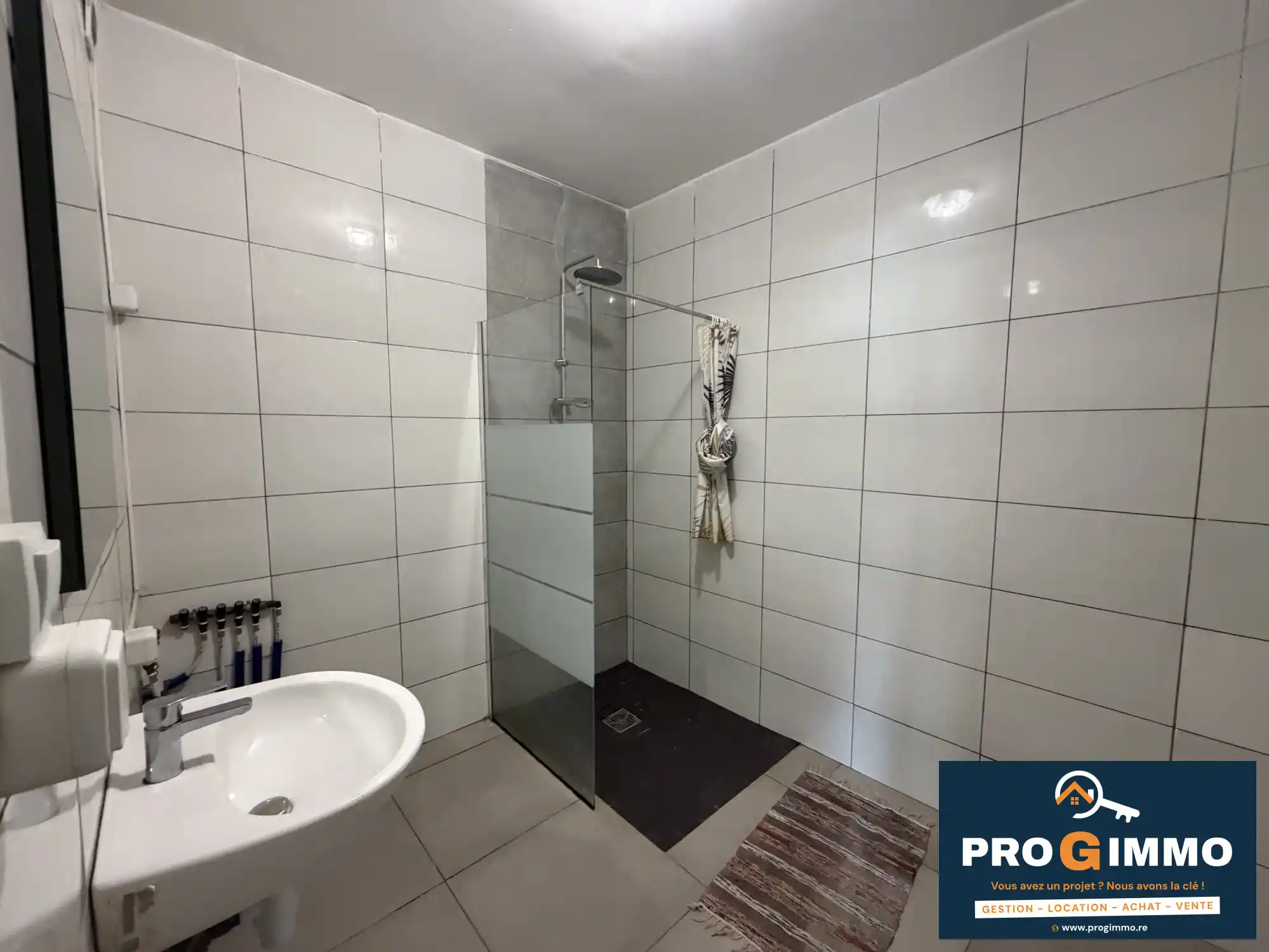 Photo 4 - Maison à louer - Ancien 1 300 € 4 pièces 3 chambres 100 m² Saint-Pierre 97432