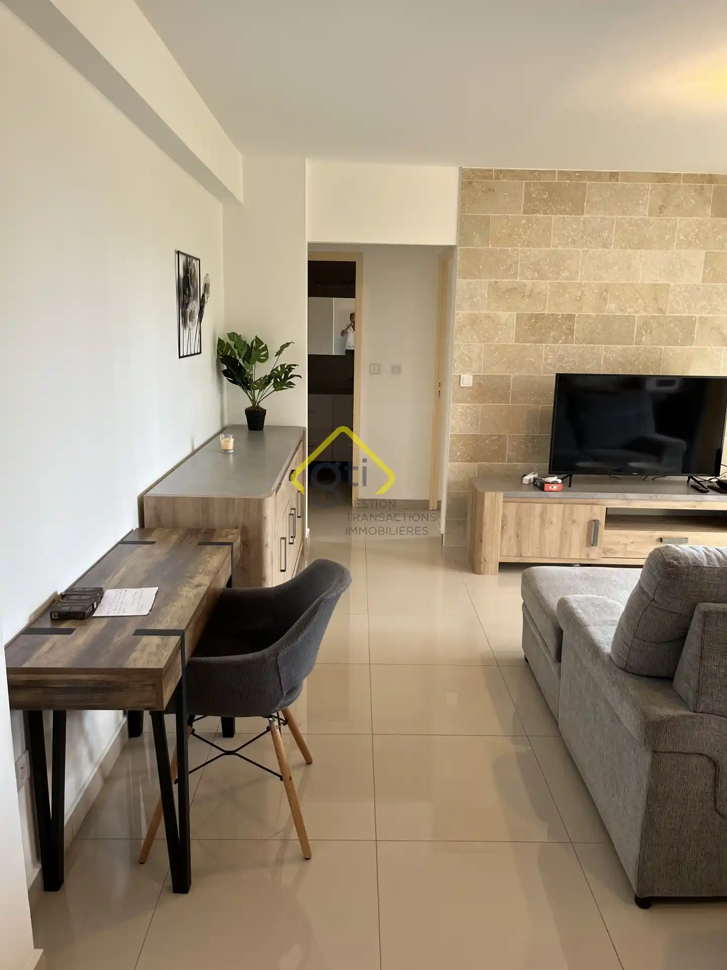 Photo 4 - Appartement à louer - Ancien 1 400 € 4 pièces 3 chambres 81 m² Sainte-Marie 97438