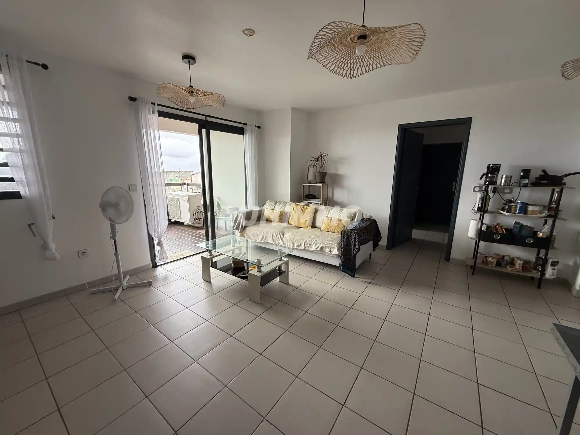 Photo 2 - Appartement à louer - Ancien 1 111 € 3 pièces 2 chambres 59.58 m² Saint-Denis 97400