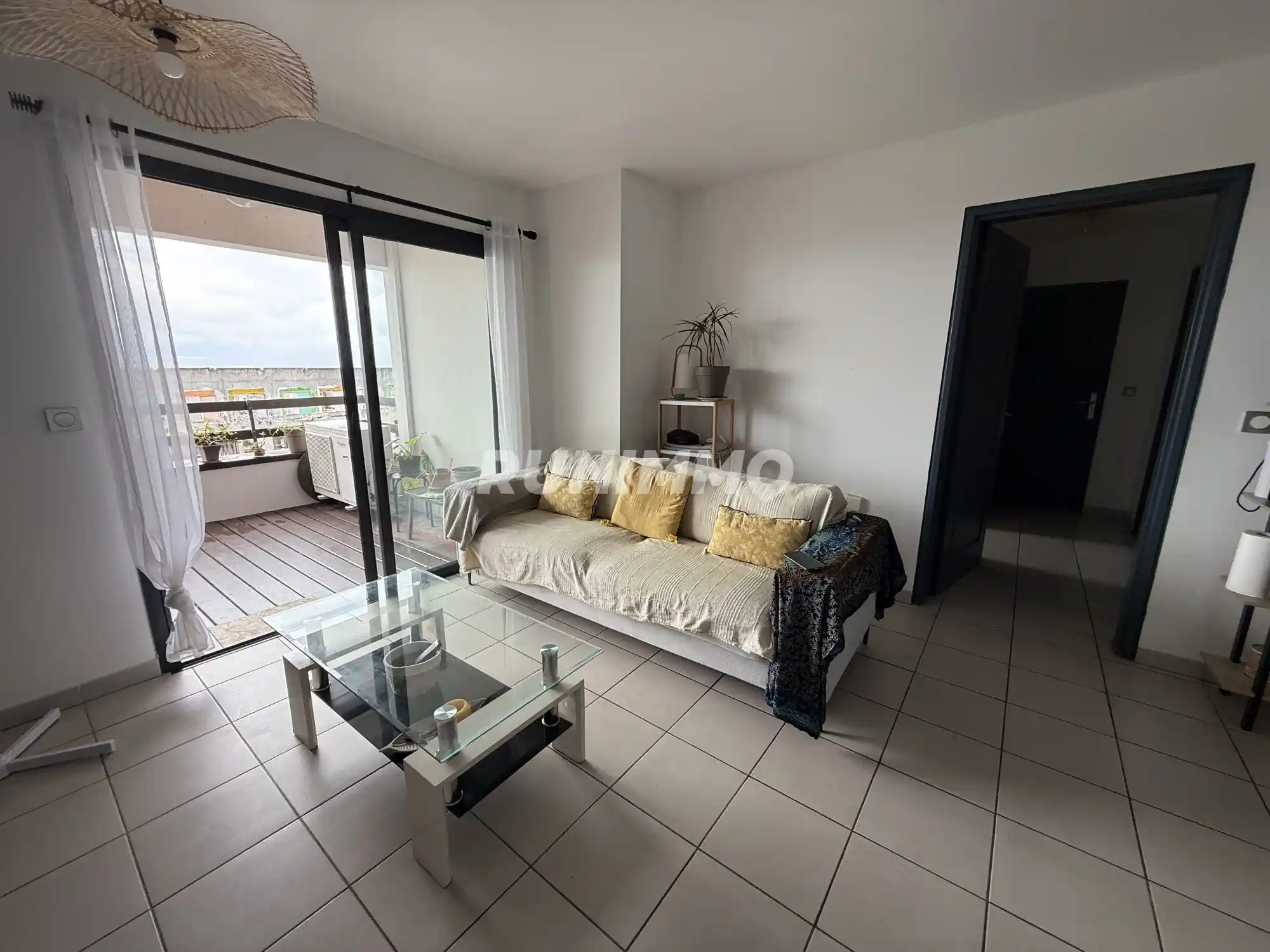 Photo 4 - Appartement à louer - Ancien 1 111 € 3 pièces 2 chambres 59.58 m² Saint-Denis 97400