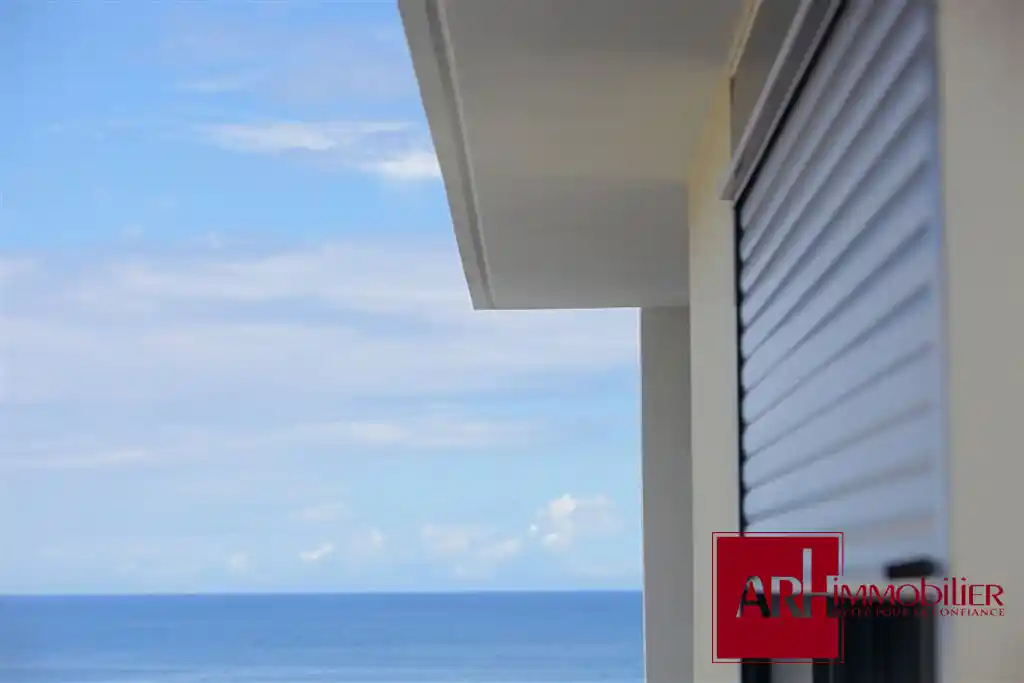 Photo 2 - Appartement à vendre - Ancien 248 400 € 3 pièces 2 chambres 74 m² La Possession 97419