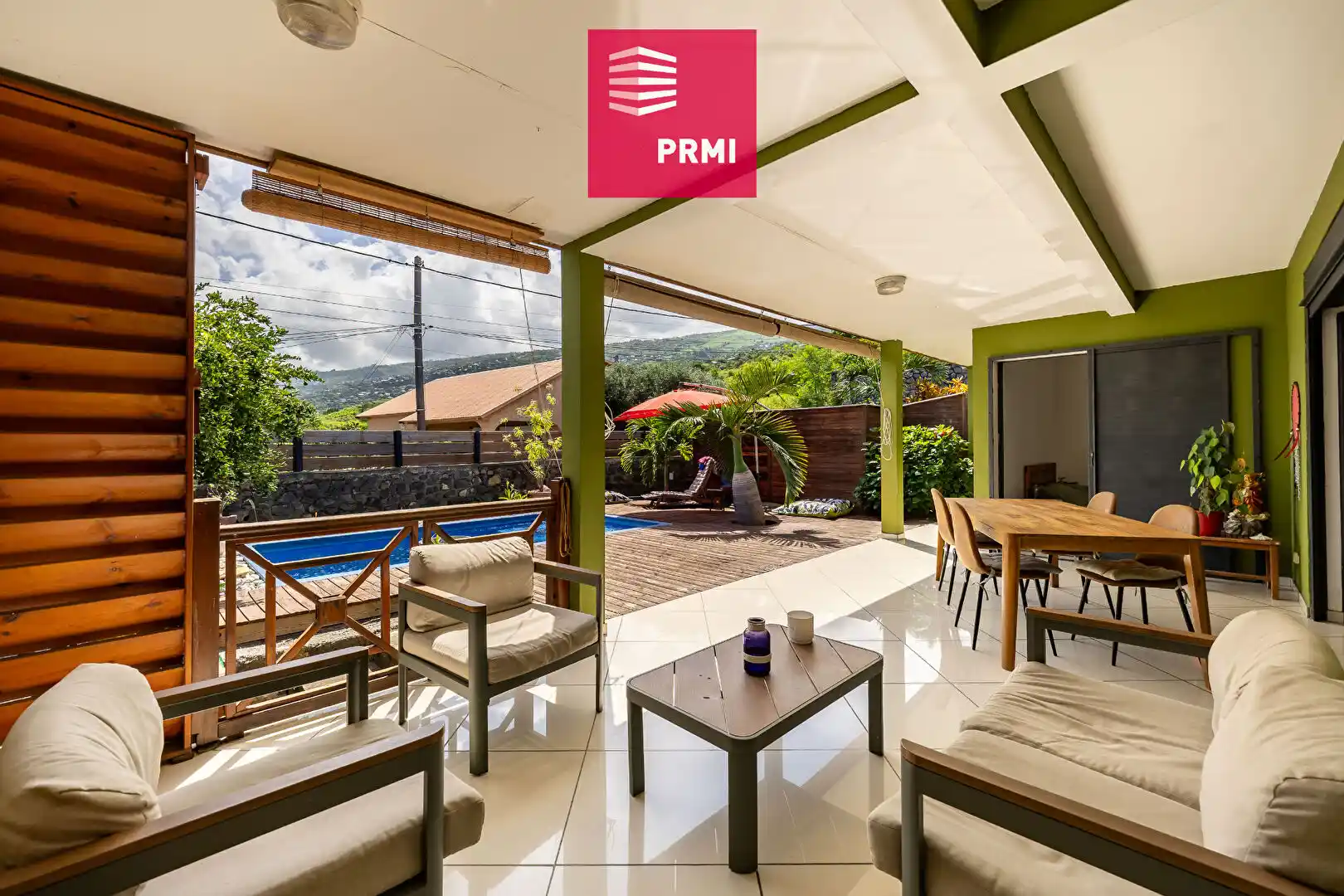 Photo 1 - Maison à vendre - Ancien 660 000 € 6 pièces 5 chambres 147 m² Saint-Leu 97436