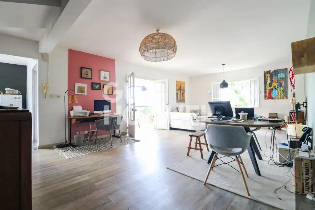 Photo 3 - Maison à vendre - Ancien 585 000 € 7 pièces 6 chambres 242.89 m² Saint-Denis 97400