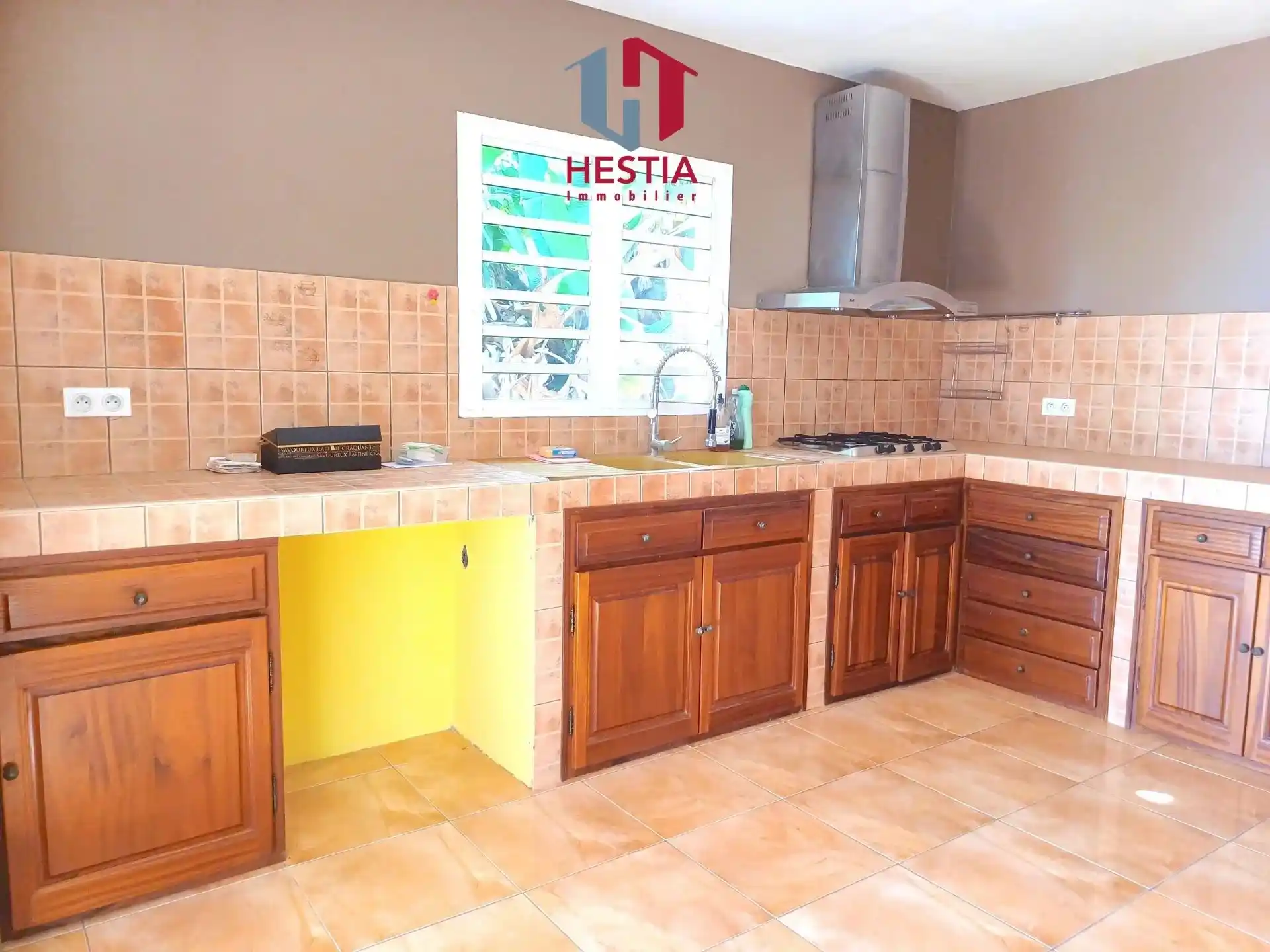 Photo 3 - Maison à louer - Ancien 1 500 € 4 pièces 101 m² Saint-Paul 97411