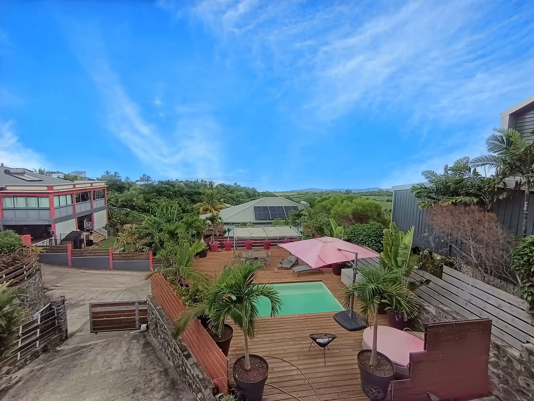 Photo 1 - Maison à vendre - Ancien 650 000 € 4 pièces 3 chambres 107 m² Saint-Paul La Saline 97422