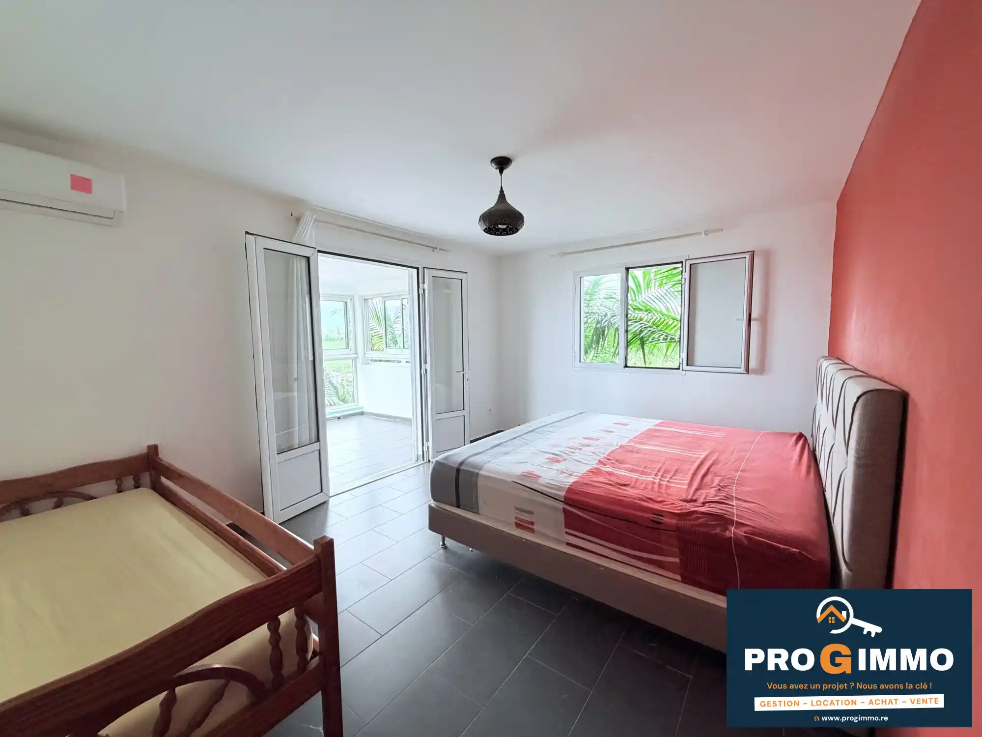 Photo 2 - Maison à vendre - Ancien 347 000 € 5 pièces 4 chambres 195 m² Saint-Joseph 97480