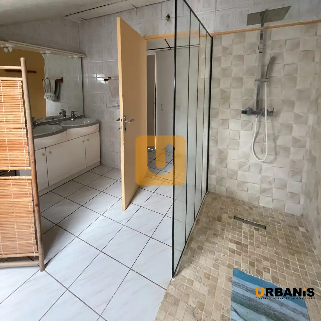 Photo 4 - Appartement à louer - Ancien 995 € 4 pièces 3 chambres 60 m² Saint-Paul 97411