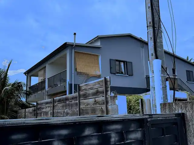 Photo 1 - Appartement à louer - Ancien 761,71 € 2 pièces 1 chambres 63 m² Saint-Leu 97424