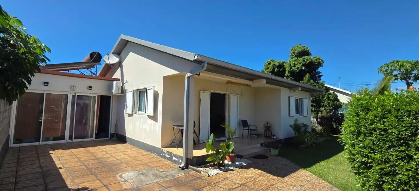 Photo 2 - Maison à vendre - Ancien 265 000 € 4 pièces 3 chambres 90 m² Saint-André 97440