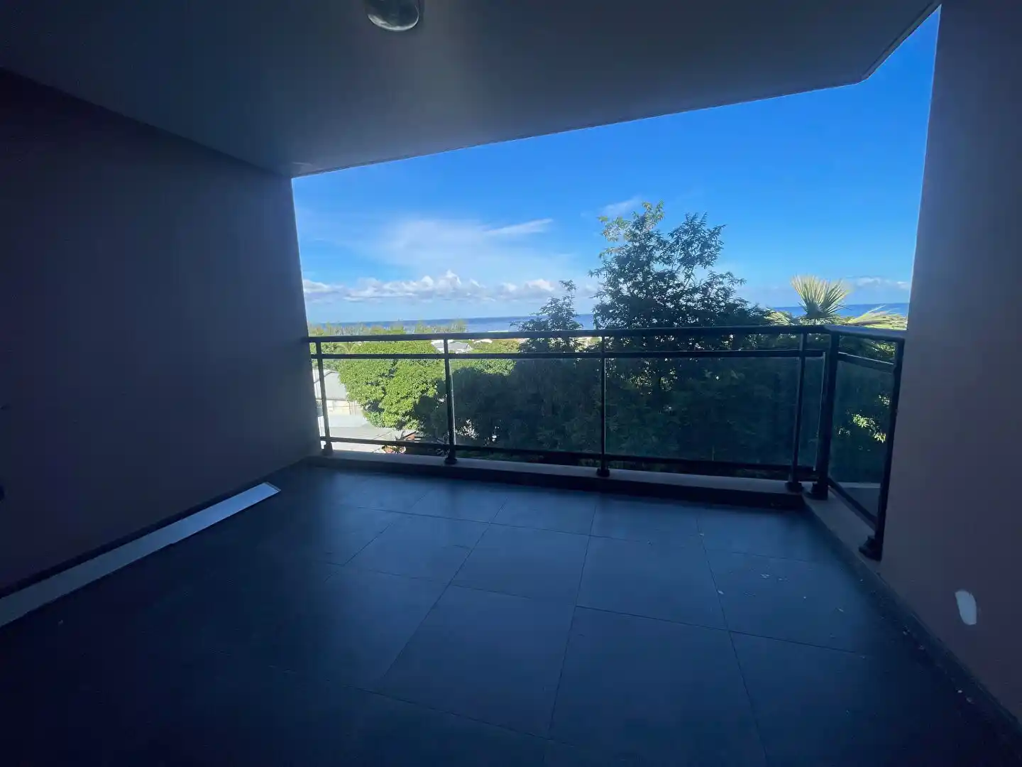 Photo 1 - Appartement à louer - Ancien 995 € 2 pièces 1 chambres 40 m² Saint-Leu 97436