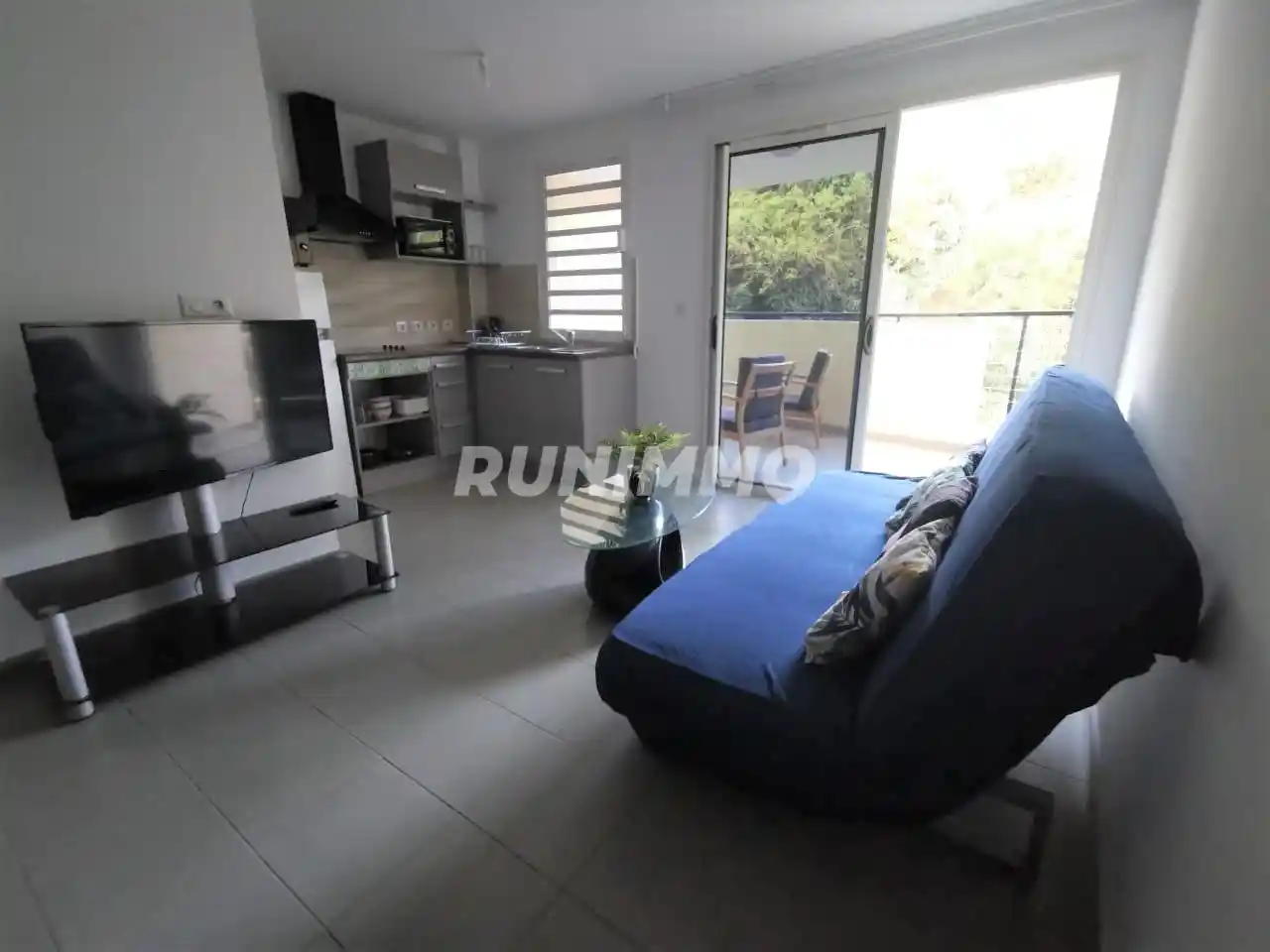 Photo 2 - Appartement à louer - Ancien 775 € 2 pièces 1 chambres 41.65 m² Saint-Denis Sainte-clotilde 97490