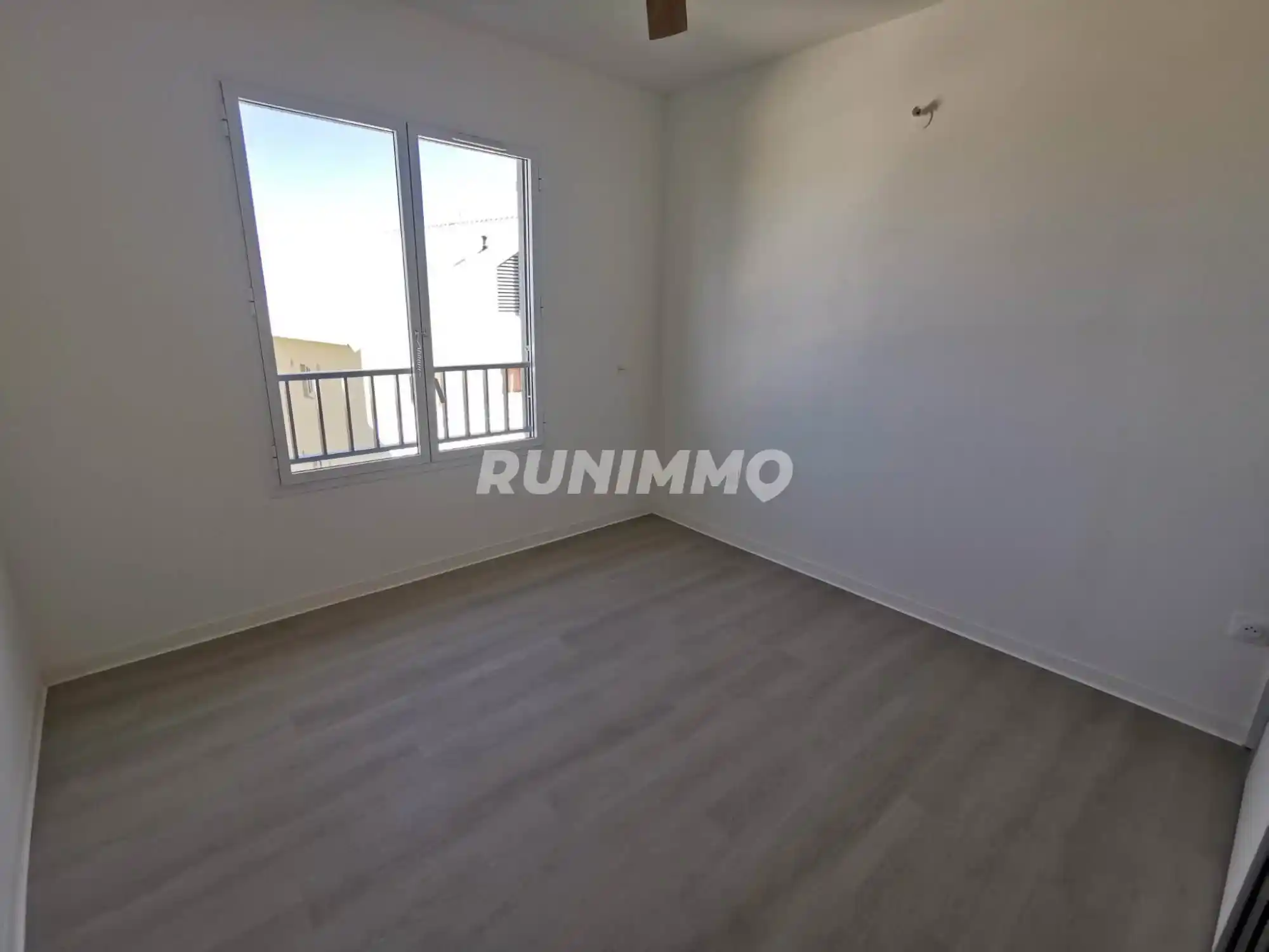 Photo 4 - Appartement à louer - Ancien 826 € 3 pièces 2 chambres 49.9 m² Saint-Paul 97460