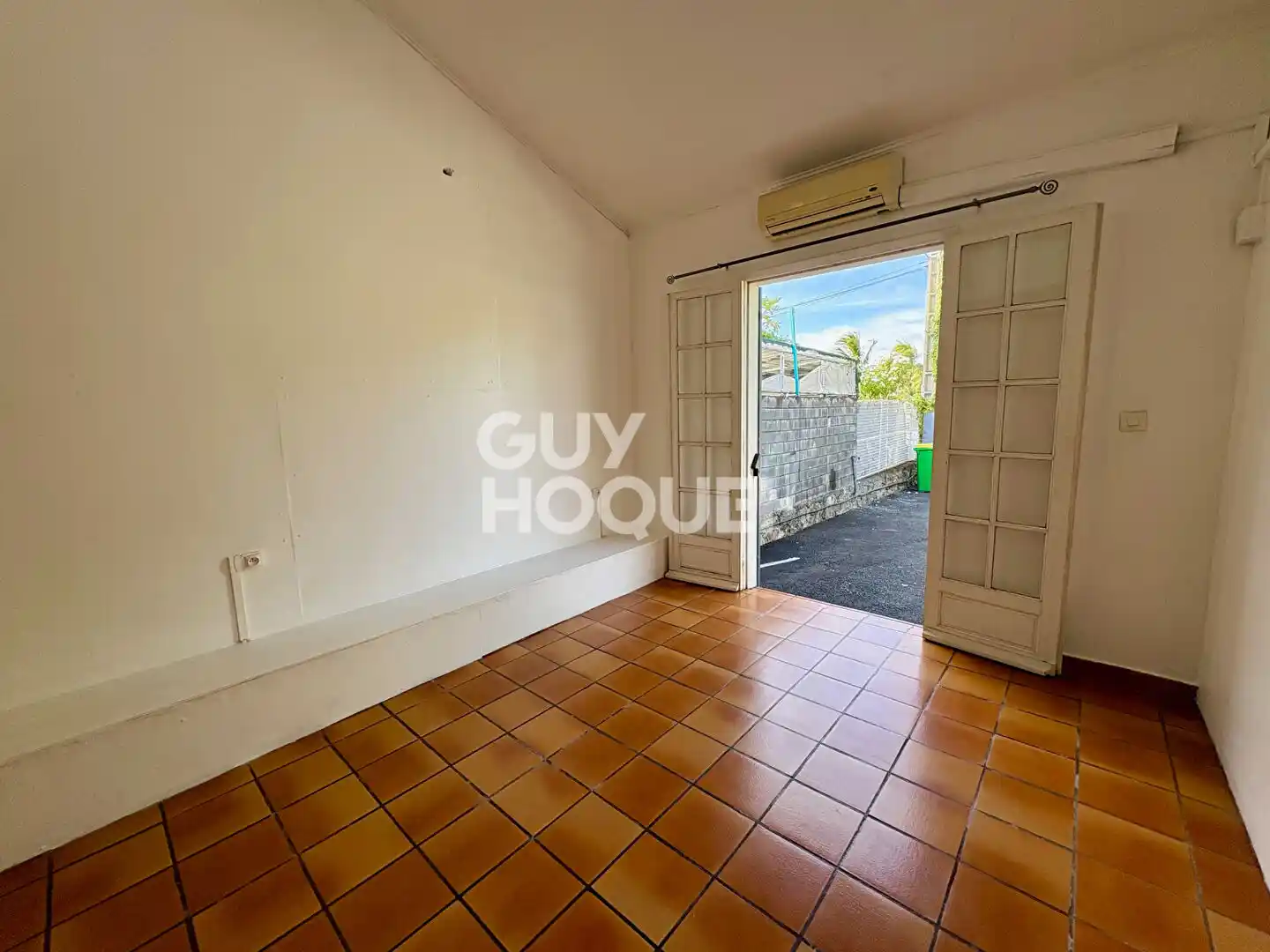 Photo 4 - Maison à vendre - Ancien 350 000 € 5 pièces 3 chambres 114 m² L'Étang-Salé 97427