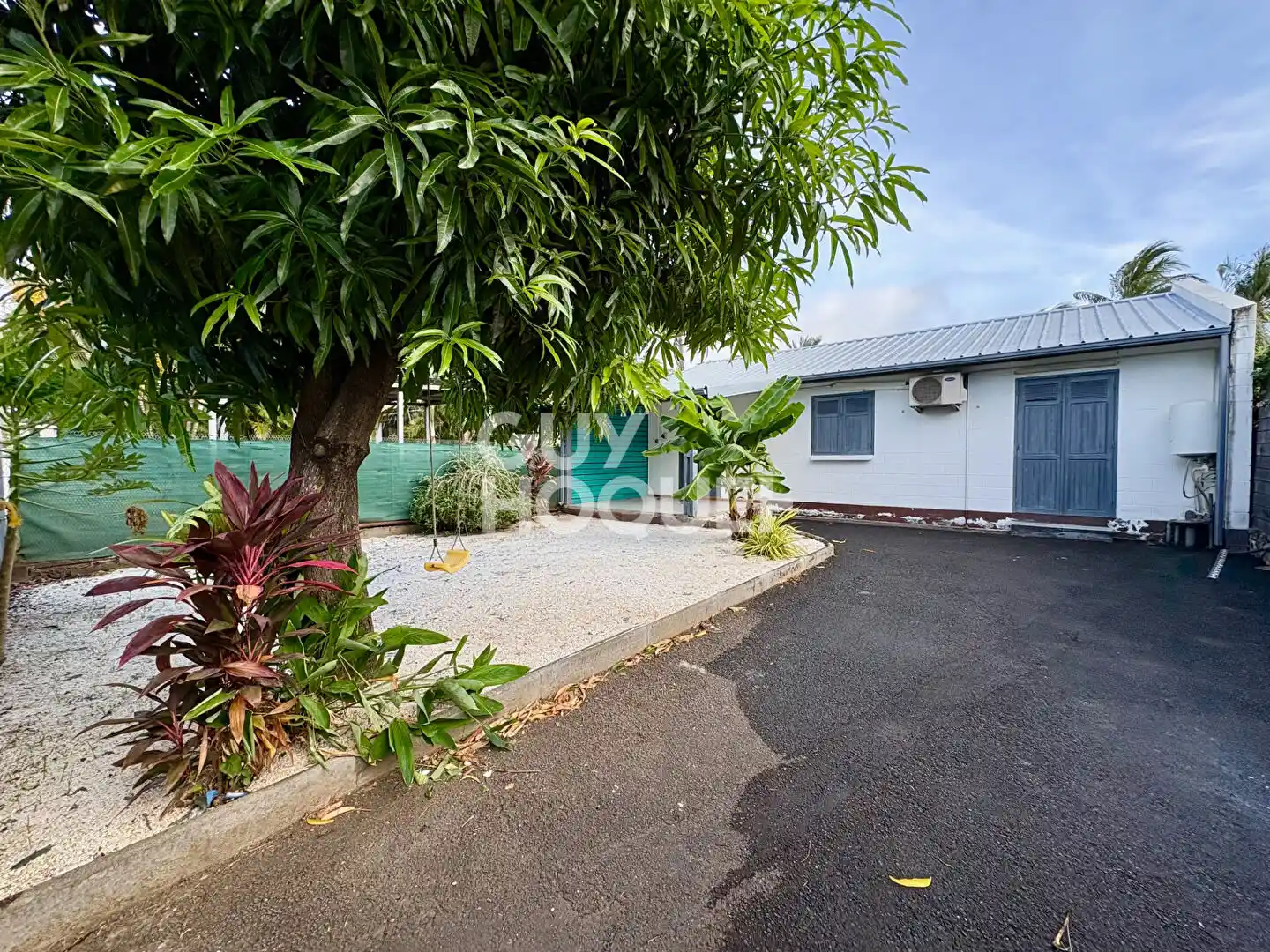 Photo 2 - Maison à vendre - Ancien 350 000 € 5 pièces 3 chambres 114 m² L'Étang-Salé 97427