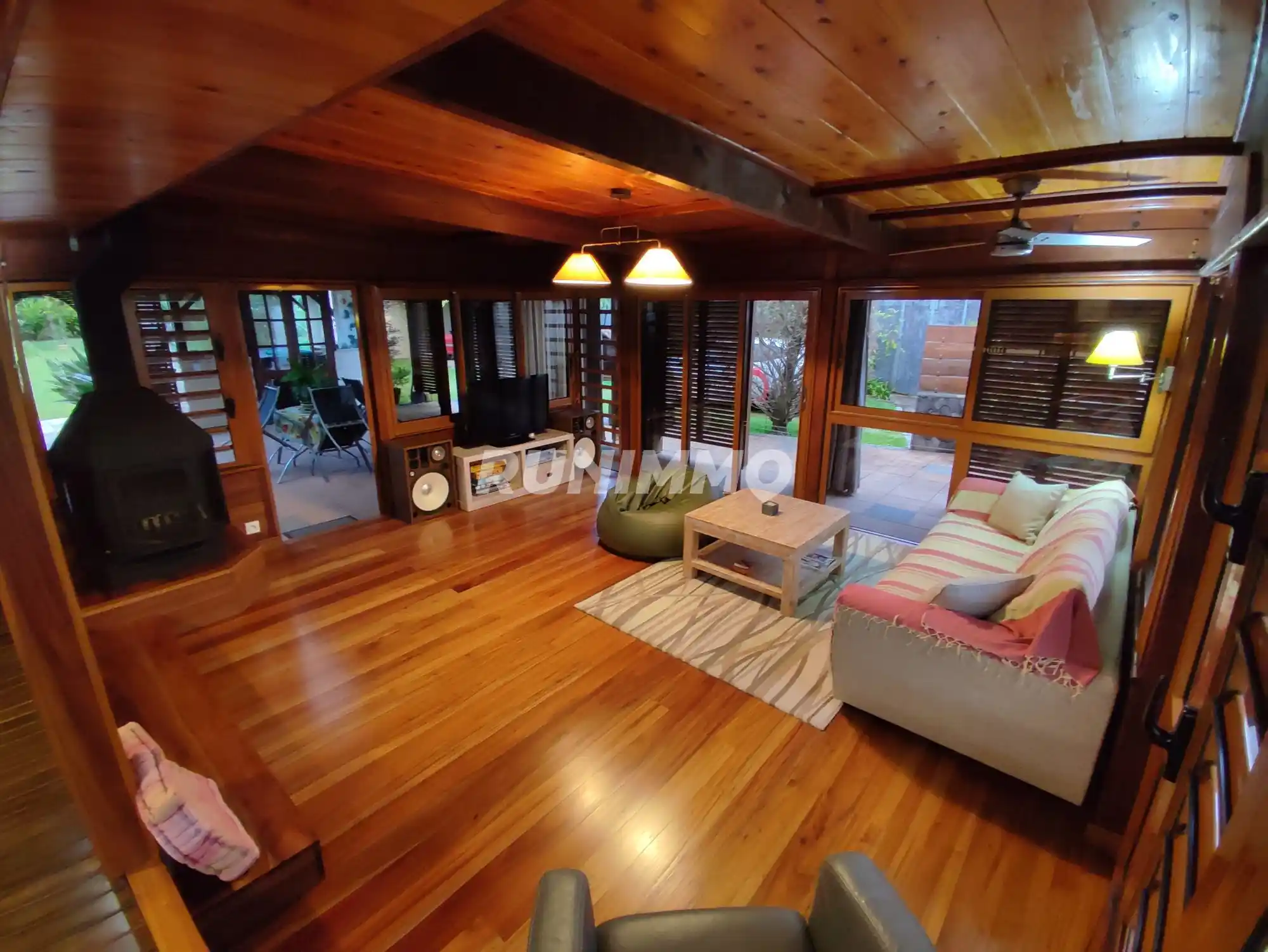 Photo 3 - Maison à vendre - Ancien 415 000 € 5 pièces 3 chambres 115 m² Sainte-Suzanne 97441