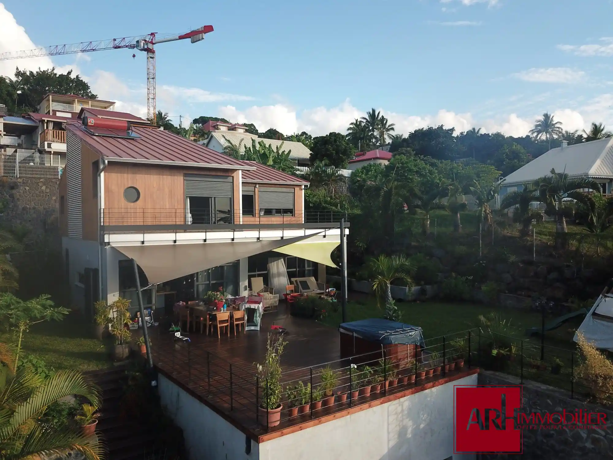 Photo 1 - Maison à vendre - Ancien 699 000 € 5 pièces 4 chambres 220 m² La Possession 97419