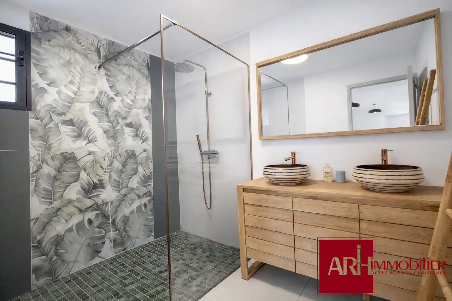 Photo 3 - Maison à vendre - Ancien 445 000 € 6 pièces 4 chambres 130 m² Saint-Pierre 97410