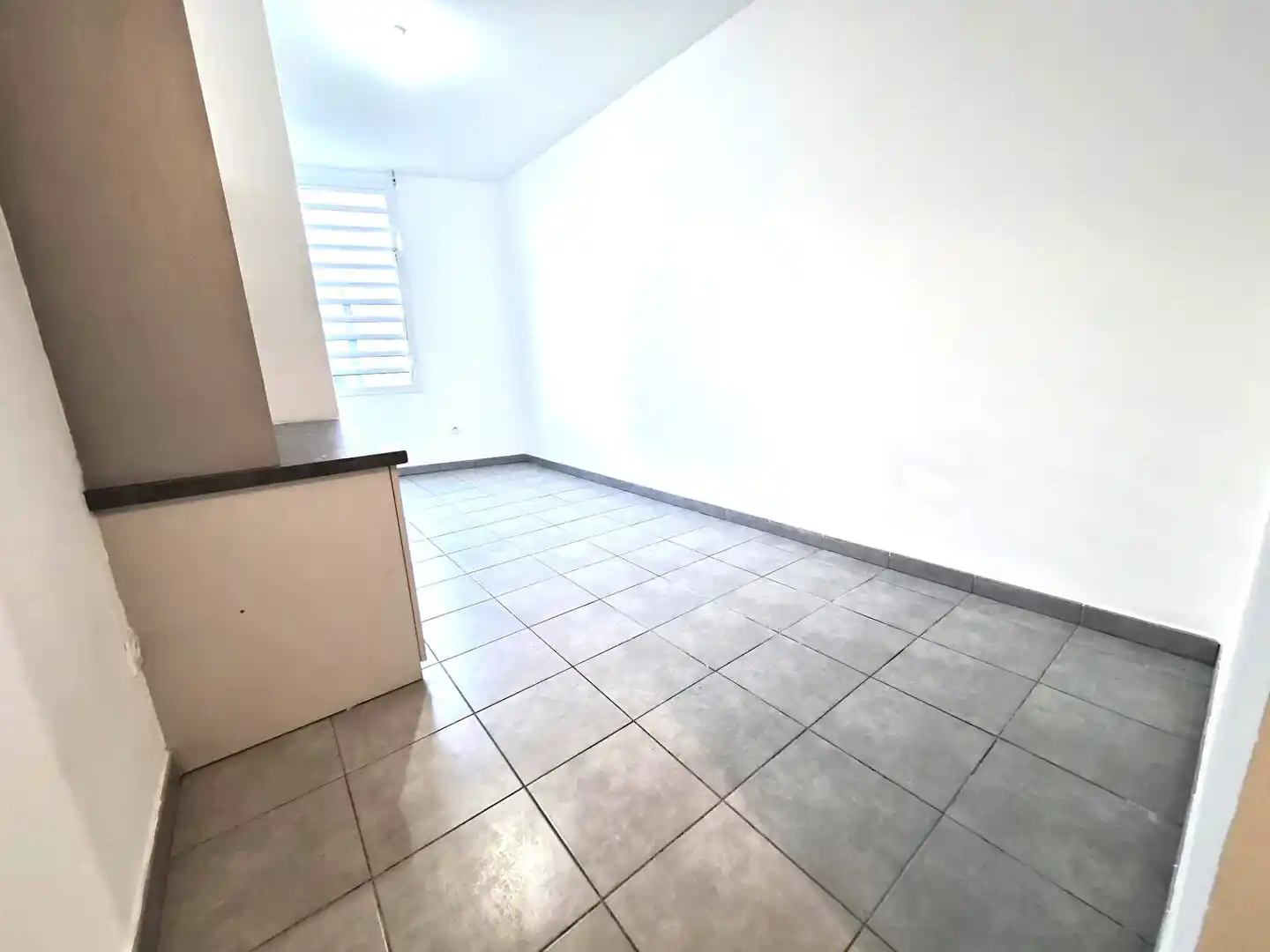 Photo 1 - Appartement à louer - Ancien 313 € 1 pièces 20.02 m² Saint-Denis Sainte-clotilde 97490