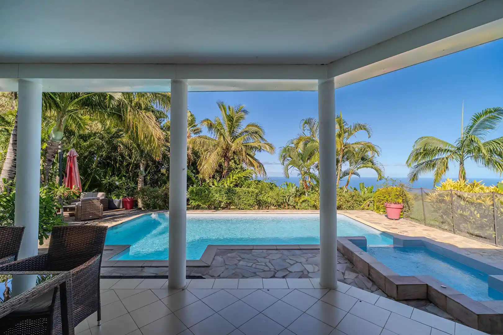 Photo 4 - Maison à vendre - Ancien 598 500 € 6 pièces 5 chambres 150 m² Saint-Pierre 97410