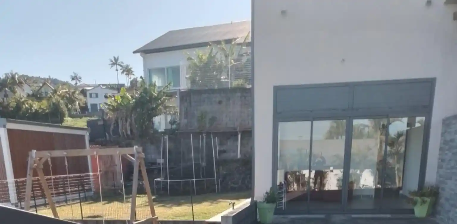 Photo 1 - Appartement à louer - Ancien 820 € 2 pièces 1 chambres 60 m² Le Tampon 97430