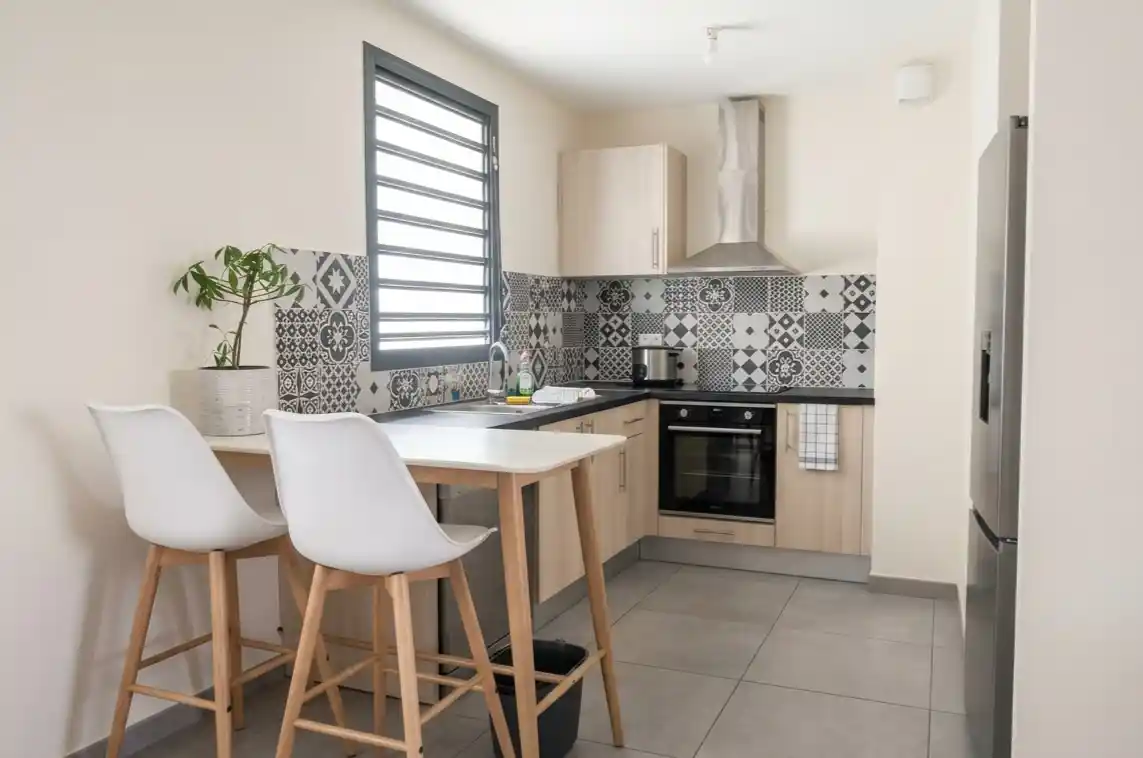 Photo 3 - Appartement à louer - Ancien 747 € 2 pièces 1 chambres 46.05 m² Saint-Paul 97460