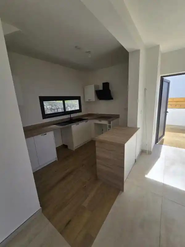 Photo 3 - Maison à louer - Ancien 1 450 € 4 pièces 97 m² Saint-André 97440