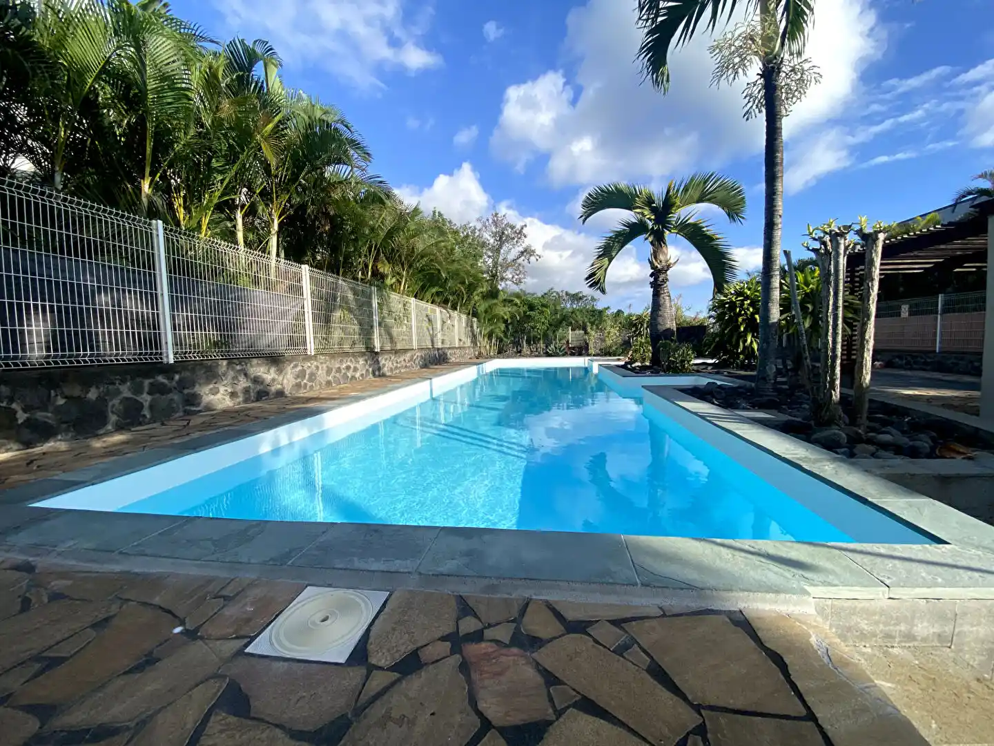 Photo 3 - Appartement à vendre - Ancien 335 000 € 4 pièces 3 chambres 106 m² Saint-Pierre 97410