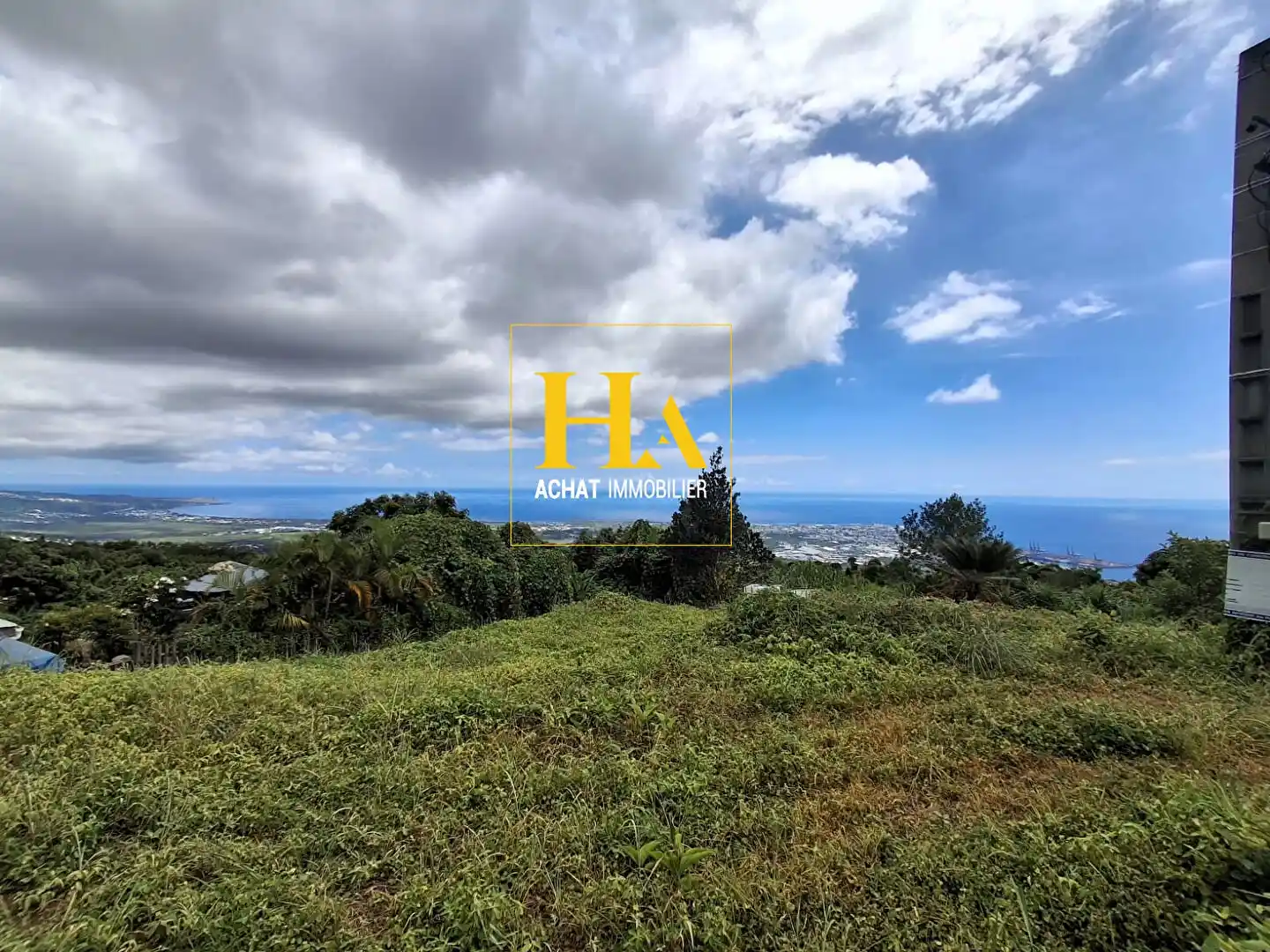 Photo 1 - Terrain à vendre - Ancien 376 000 € 941 m² La Possession 97419