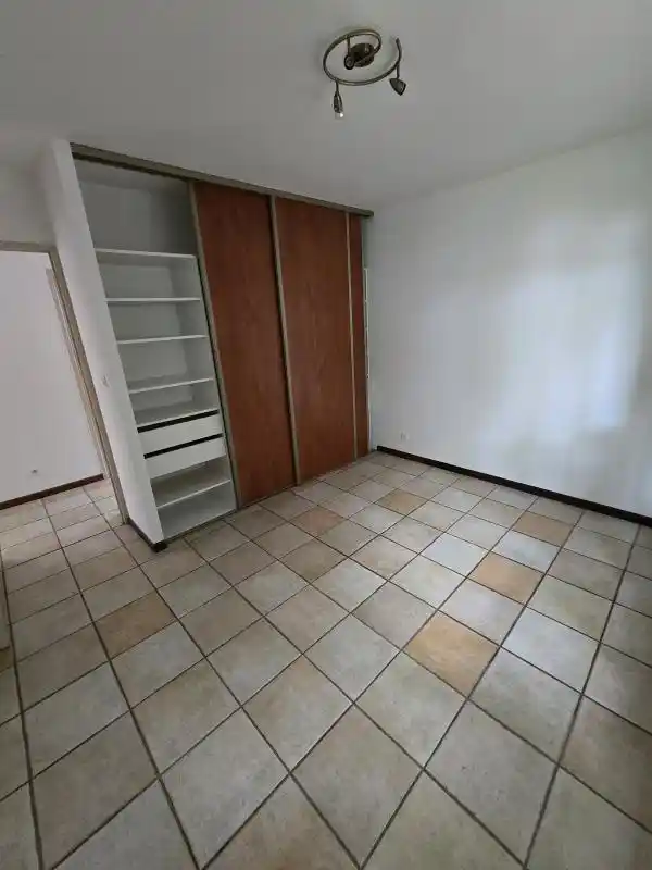 Photo 4 - Maison à louer - Ancien 2 700 € 6 pièces 3 chambres 152 m² La Possession 97419