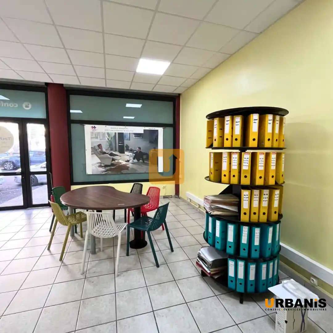 Photo 3 - Local / Bureaux à vendre - Ancien 129 300 € 55 m² Saint-Denis 97400
